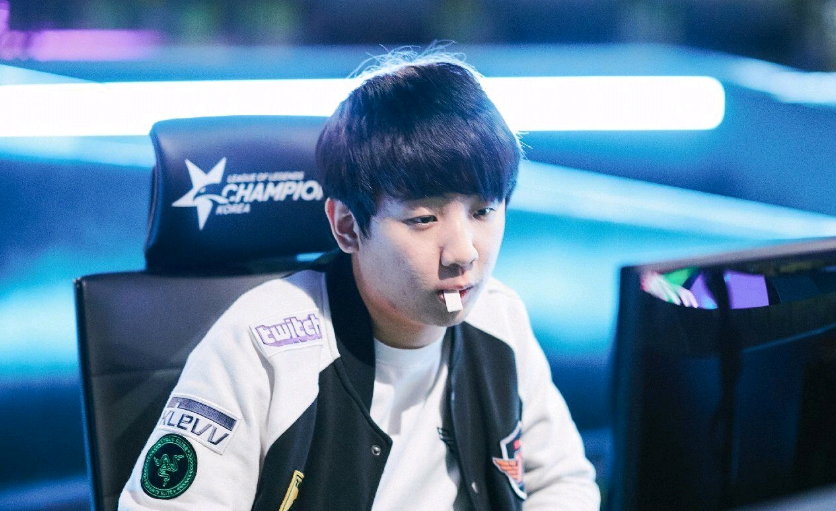 季如火如荼 季如火如荼