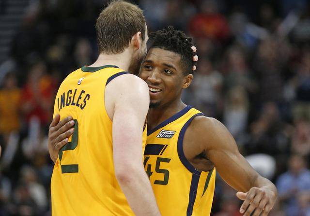 持球单打内 持球单打内